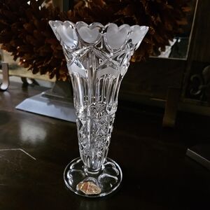 Vintage Artmark 24% lead crystal  vase